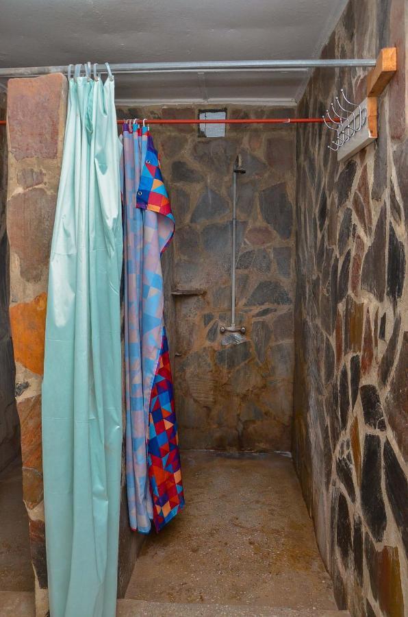Lusaka Backpackers Hostel Bagian luar foto
