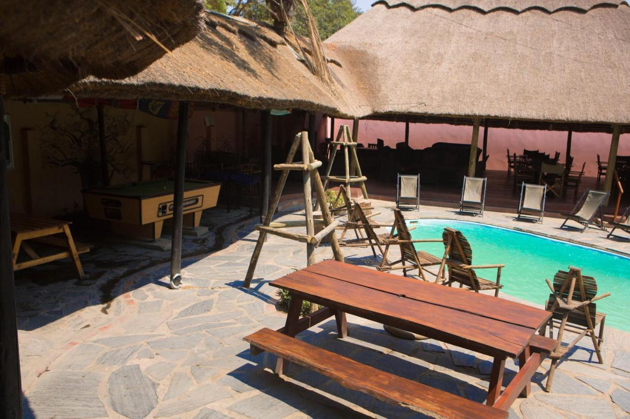 Lusaka Backpackers Hostel Bagian luar foto