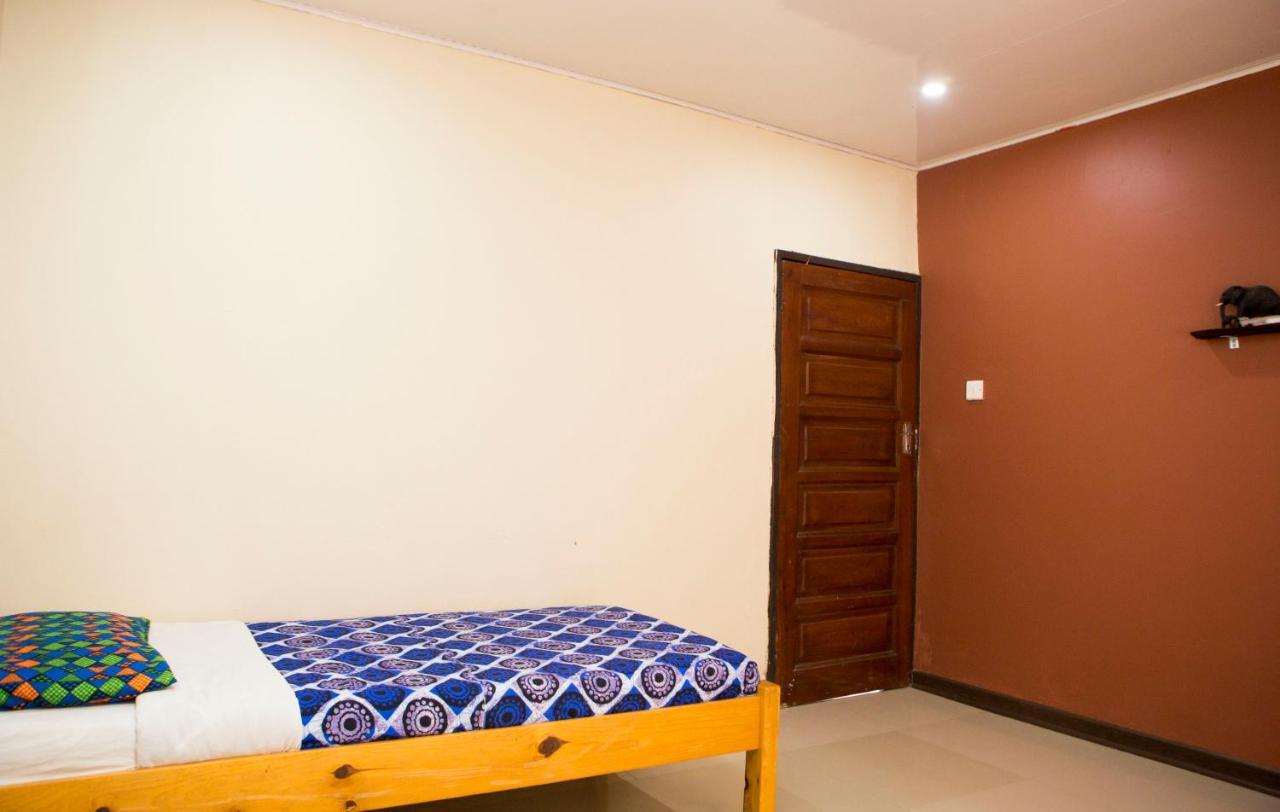 Lusaka Backpackers Hostel Bagian luar foto