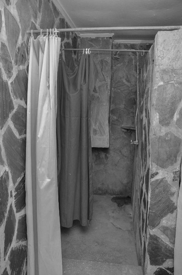 Lusaka Backpackers Hostel Bagian luar foto