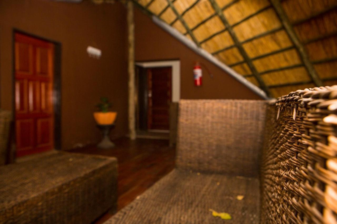 Lusaka Backpackers Hostel Bagian luar foto