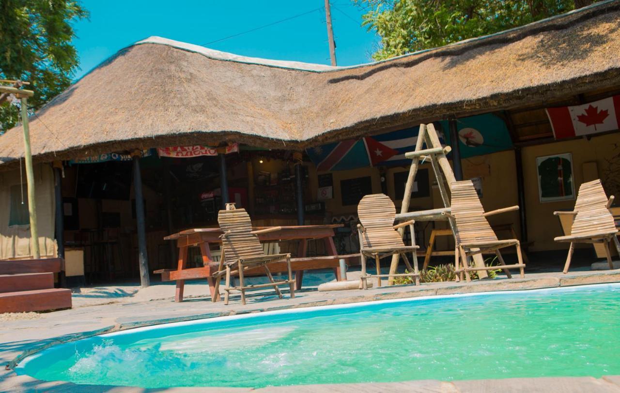 Lusaka Backpackers Hostel Bagian luar foto
