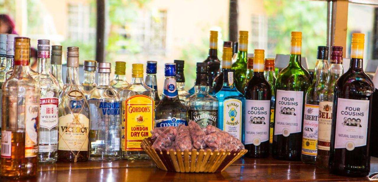 Lusaka Backpackers Hostel Bagian luar foto