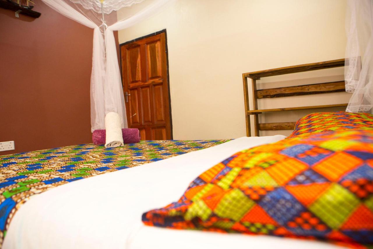 Lusaka Backpackers Hostel Bagian luar foto