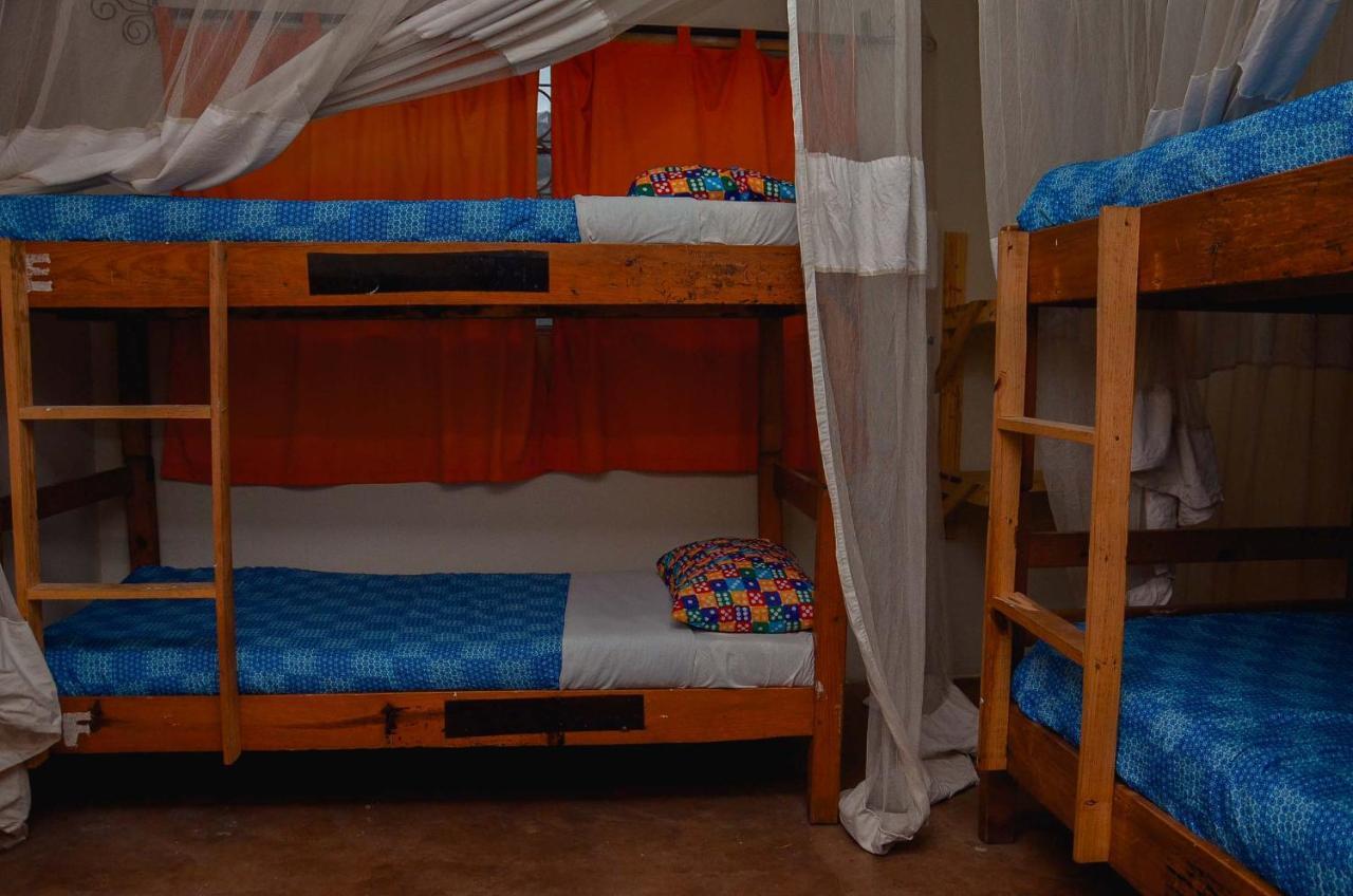 Lusaka Backpackers Hostel Bagian luar foto