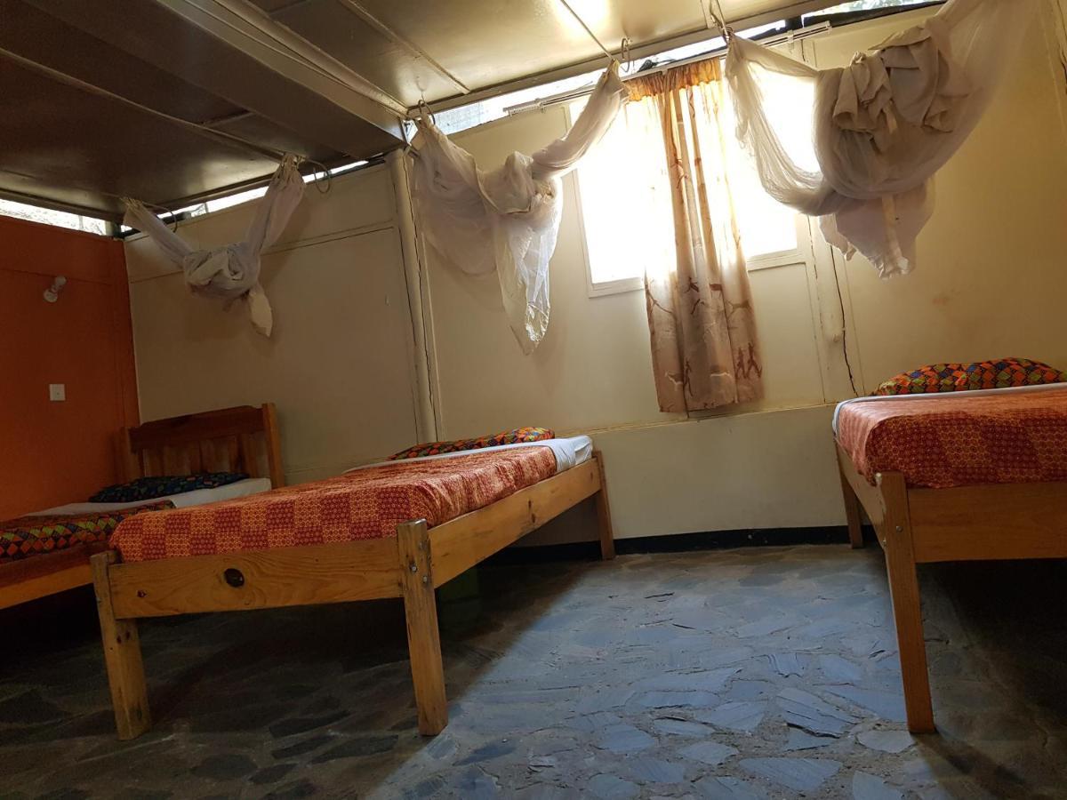Lusaka Backpackers Hostel Bagian luar foto